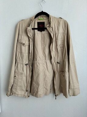 Yoki Outerwear